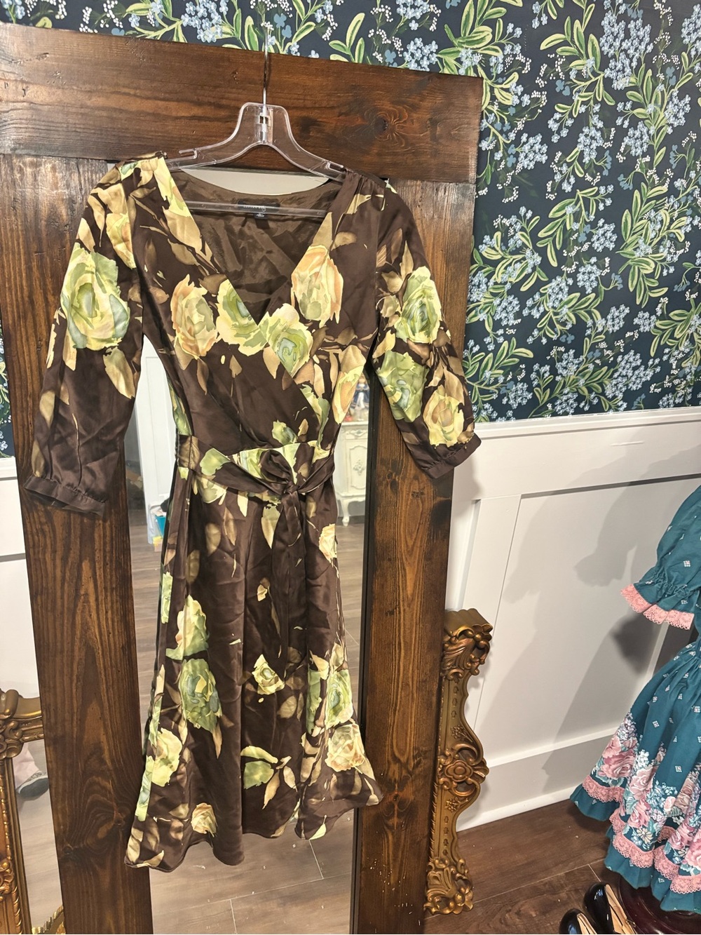 Banana Republic 100% Silk Floral A Line Size 0 Brown / Gold Floral Dress W/ Belt